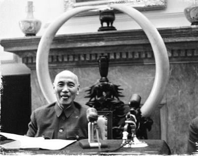 蒋中正的写真-JFBL，你还好意思卖...