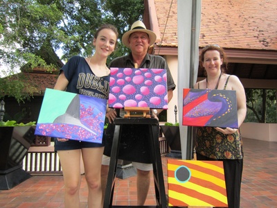 安·斯凯利的写真