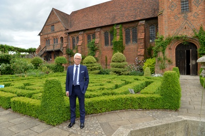 肯·福莱特的写真