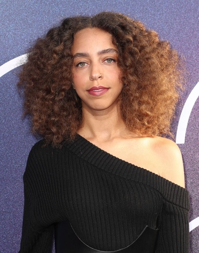 海莉·洛的写真