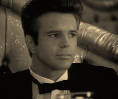 安东尼·约翰·邓尼森的写真