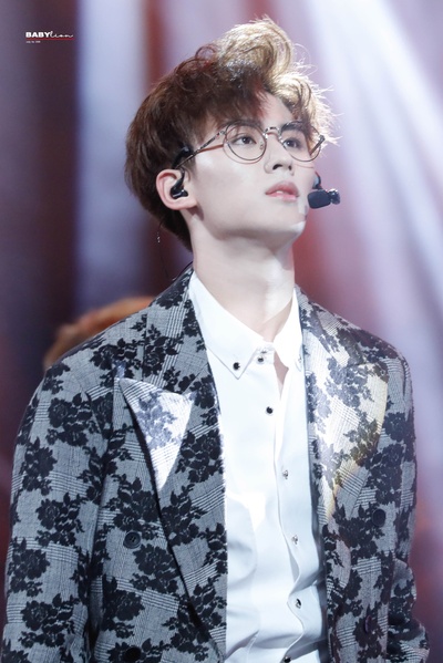 郑锐彬的写真-@Babylion_郑锐彬个...