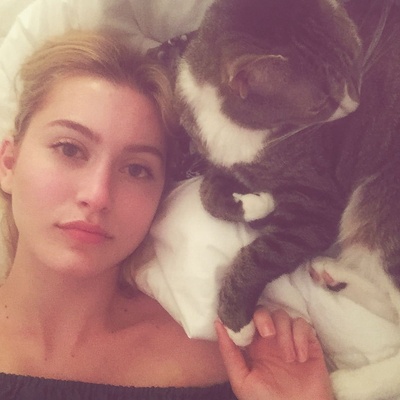 奥利维亚·马克林的写真