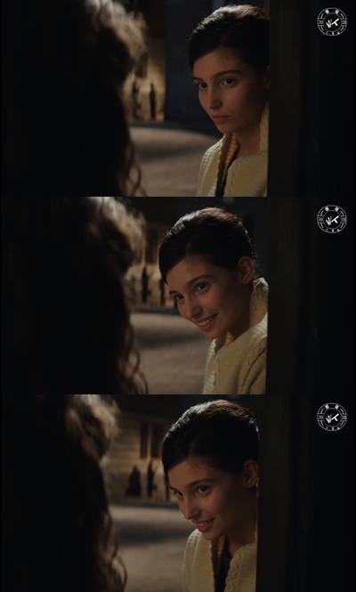 盖娅·吉拉切的写真