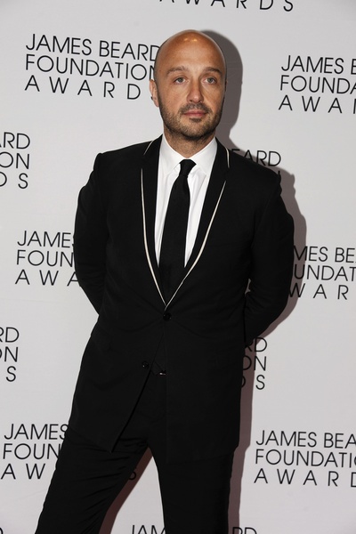 乔·巴斯提亚尼齐的写真