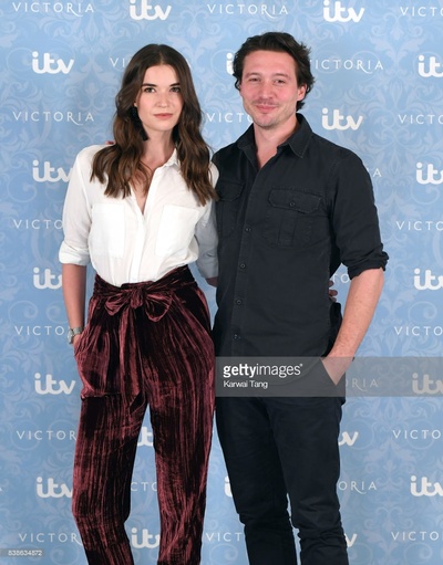 玛格丽特·科鲁尼的写真