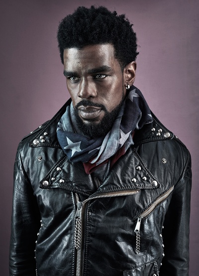 穆斯塔法·沙基尔的写真