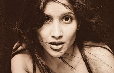 塞贾尔·沙阿的写真