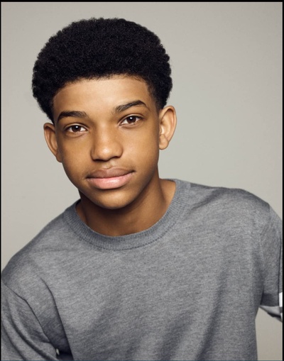 朗尼·查维斯的写真-2021