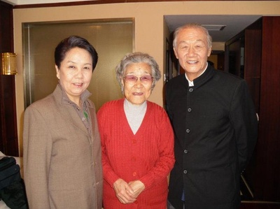 田成仁的写真-红楼梦的刘姥姥-沙玉...