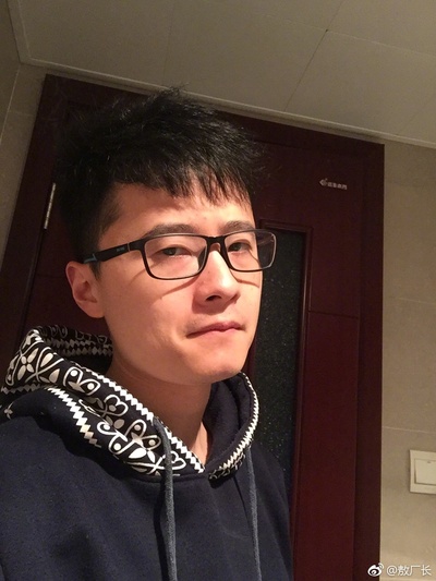 敖厂长的写真-自拍