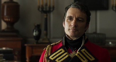 阿拉斯塔尔·麦肯泽的写真-2018《彼得卢》被内...