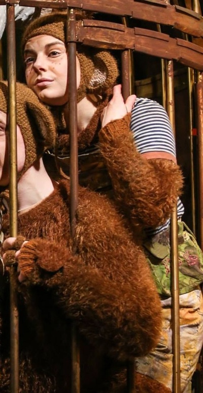 艾咪费欧‧爱德华兹的写真