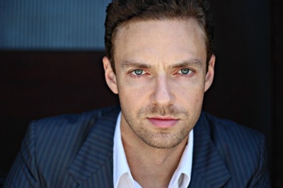 罗斯·马昆德的写真-这张脸怎么看怎么眼熟...