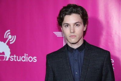 泰勒·杨的写真