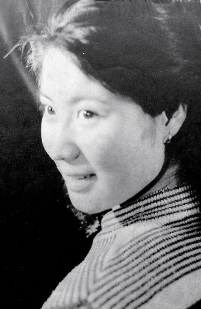 萨仁高娃的写真