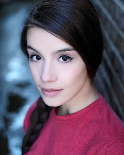 奥莉维亚·波皮卡的写真