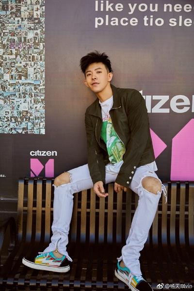 杨天琪的写真
