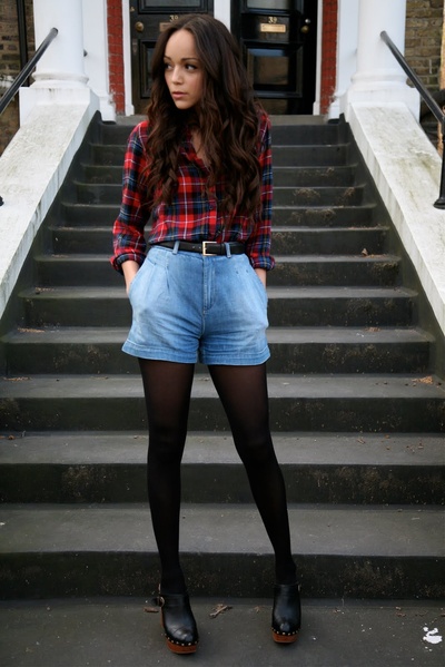 阿什丽·曼德薇的写真