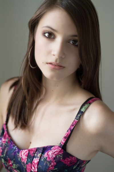 卡拉·奎沃多的写真