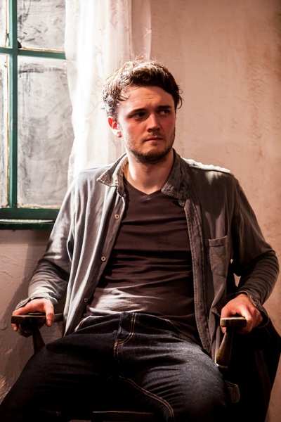 科尔·罗根的写真