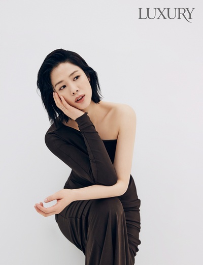 金贤珠的写真-2021.05.Luxury