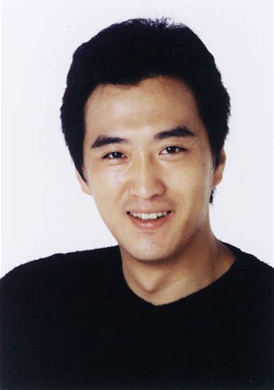 大鹤义丹的写真