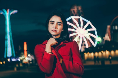 莉碧·巴勒尔的写真