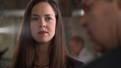 希瑟·多纳约的写真-2002美剧《Taken》