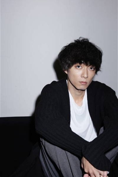 涉谷谦人的写真