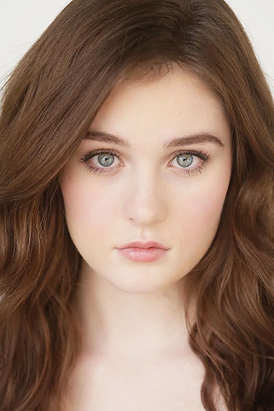 格蕾丝·维多利亚·考克斯的写真