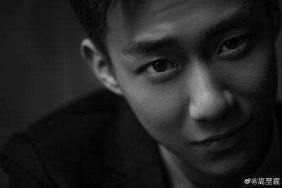 高至霆的写真