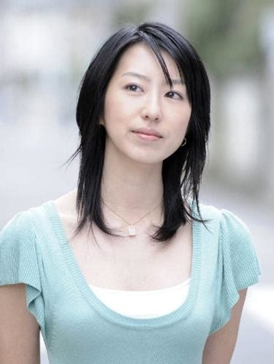 西山茧子的写真