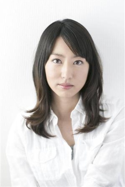 西山茧子的写真