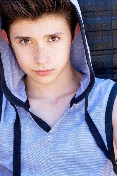 马泰斯·瓦德的写真