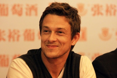 彼得·斯戴宾斯的写真-居然来过中国啊啊！！...