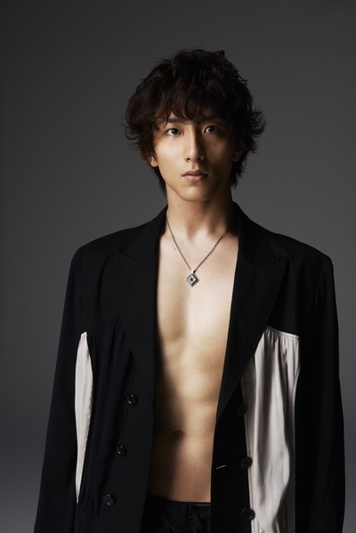 大贯勇辅的写真