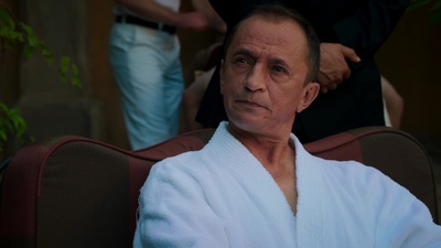 拉维尔·伊斯亚诺夫的写真