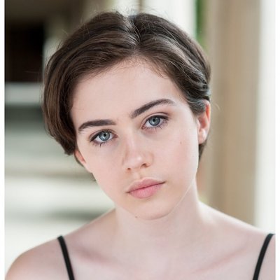 苏珊娜·斯卡格斯的写真-twitter头像，短发很可...