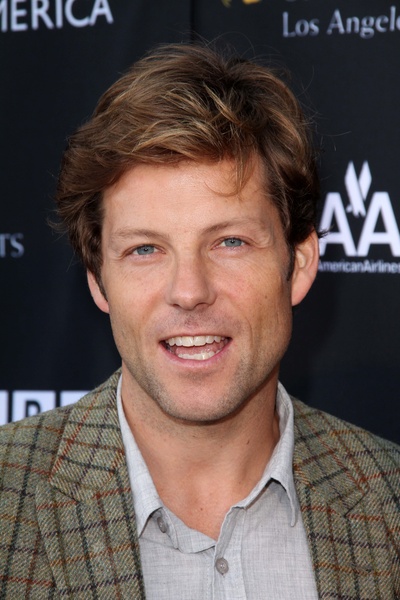 吉米·巴姆博的写真