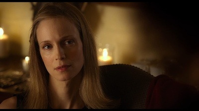 劳拉·里根的写真