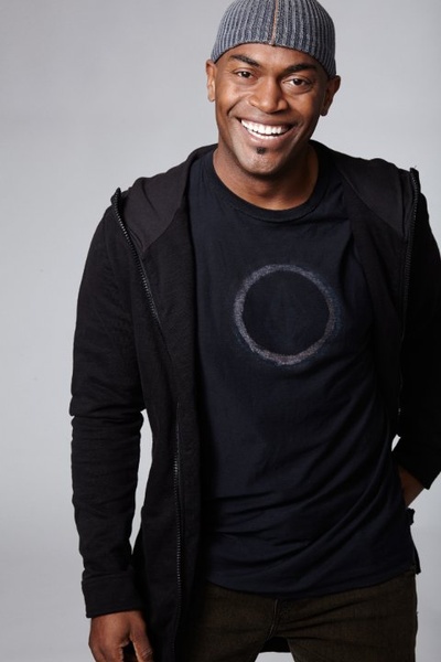 安德鲁·斯图尔特-琼斯的写真-shEn