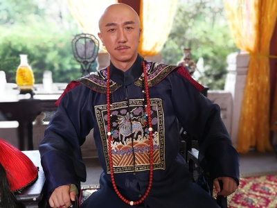 佟骏的写真-严肃的时候也很帅