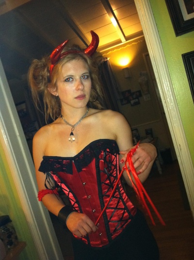 麦达·阿帕诺威茨的写真