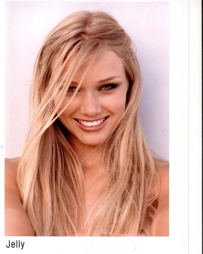 杰莉·霍维的写真