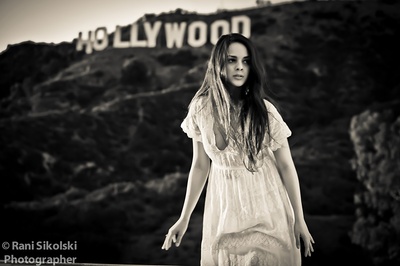 莎妮·阿蒂亚斯的写真