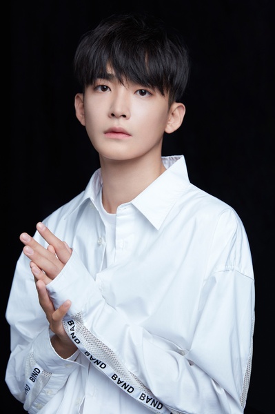 丁嘉文的写真-丁嘉文