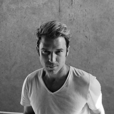 维尔·特拉维尔的写真