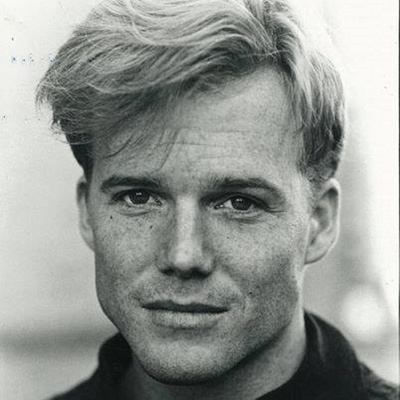 斯科特·威廉姆·文特斯的写真-年轻时也很帅。