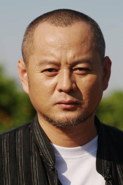 岳霄冰的写真-岳霄冰